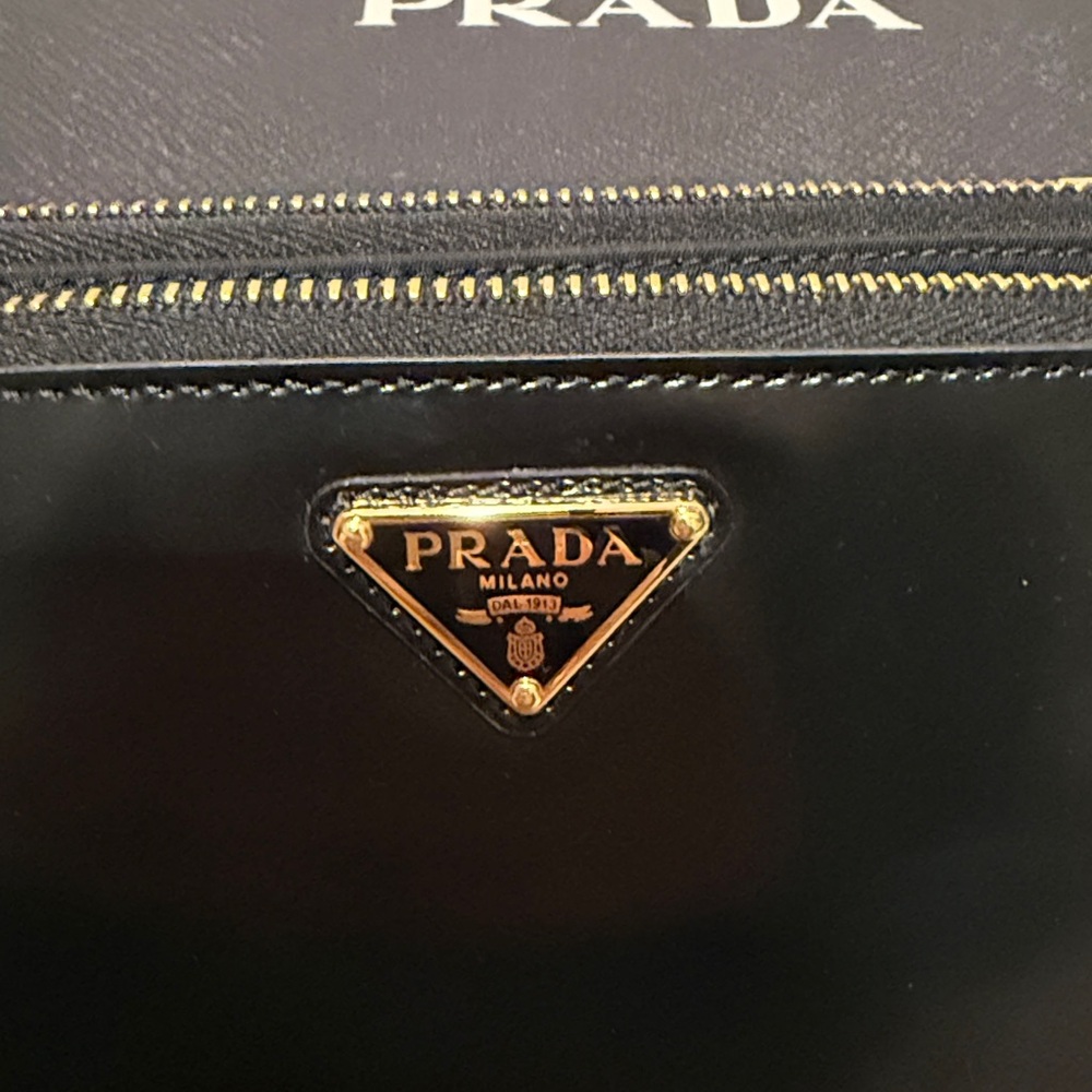 Prada Re-Nylon and brushed leather wallet with shoulder strap - Picture 10 of 10